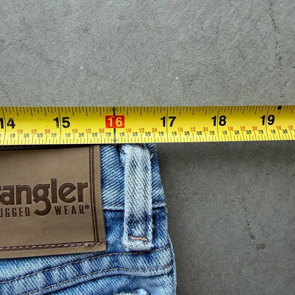 Wrangler Rugged Wear Jeans Mens 35 x 32 Denim Relaxed Fit Western 35001AI Blue